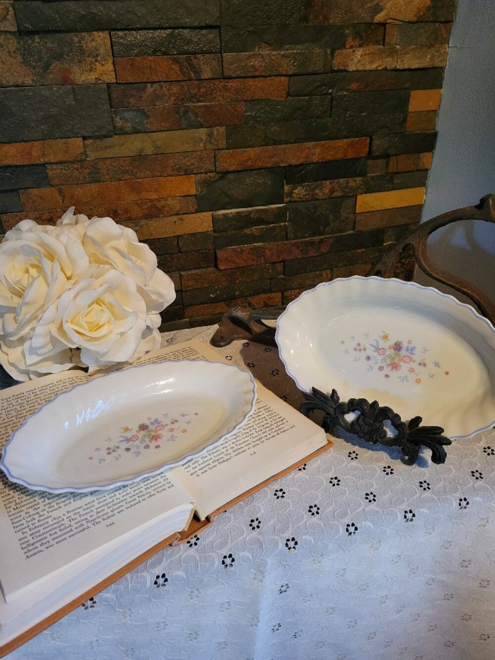 Vintage Arcopal France Victoria Oval Relish Dishes-Set of 2